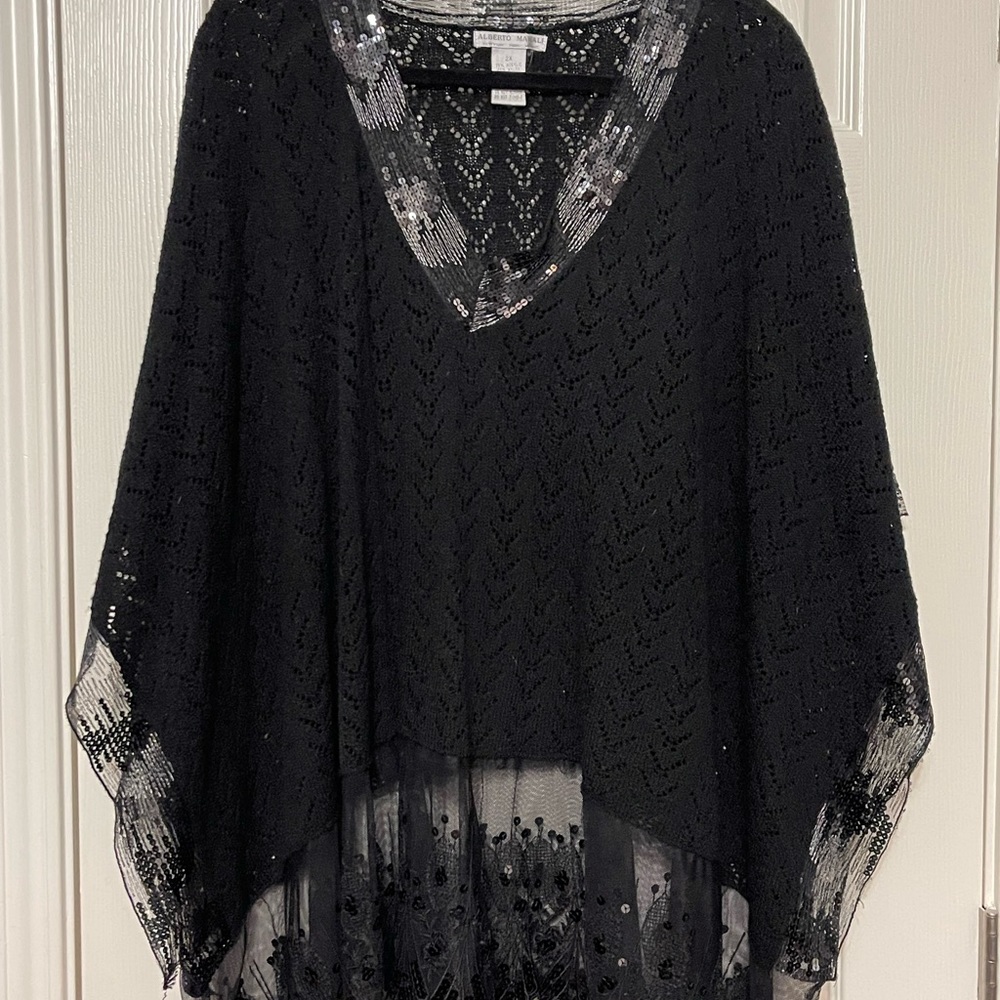 Vintage Alberto Makali black lace sweater poncho